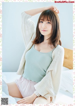 Rina Hidaka 日高里菜, Big Comic Spirits 2021 No.30 (ビッグコミックスピリッツ 2021年30号)