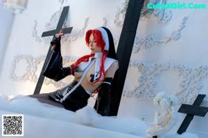 Coser@Xia Xiao Qiu Qiu Qiu (夏小秋秋秋) No.022: 红发修女 (12 photos)